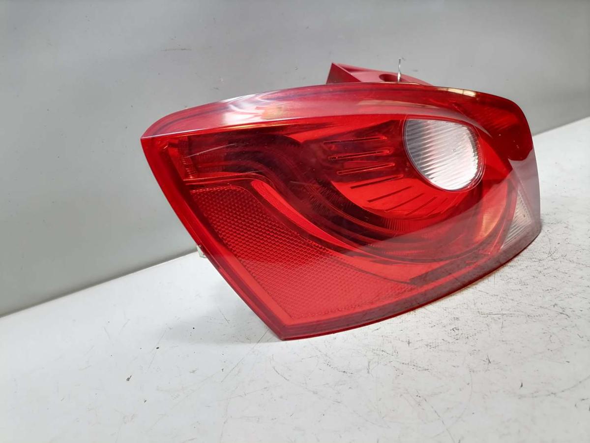 Seat Ibiza 6J original R&uuml;cklicht R&uuml;ckleuchte Heckleuchte links 5 T&uuml;rer BJ09